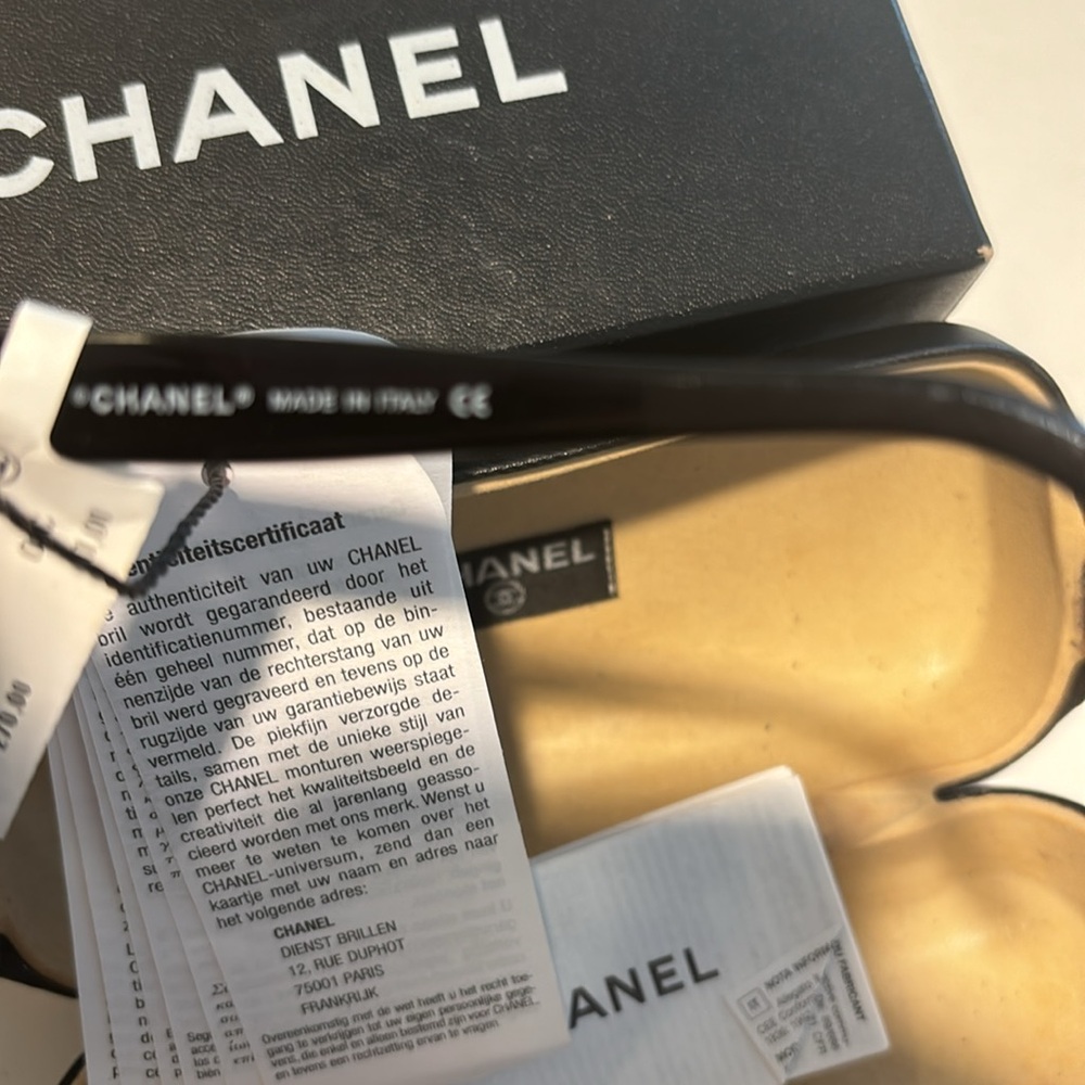 Chanel Logo Sunglasses with original case and tags - Picture 16 of 16